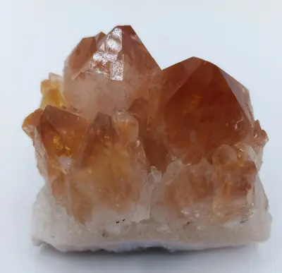 Citrin Stufe in sehr schöner Farbe