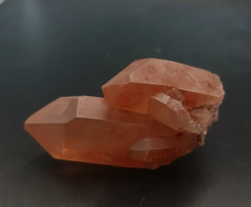 Bergkristallstufe Tangerine (Mandarinen Quarz)