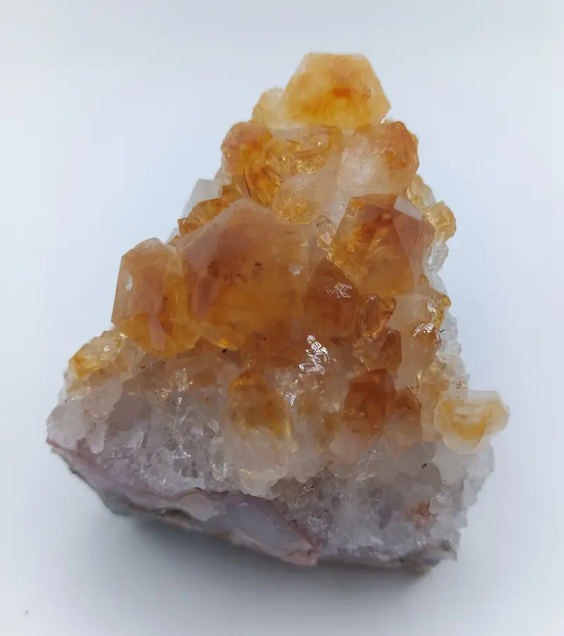 Citrin Stufe in schöner Farbe