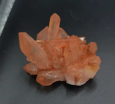 Bergkristallstufen Tangerine (Mandarinen Quarz)