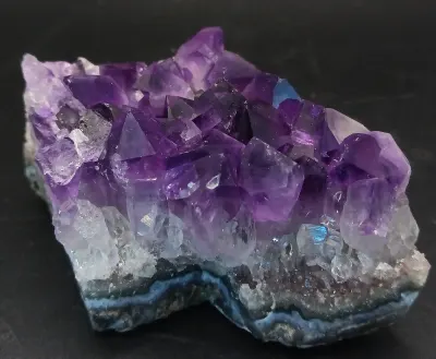 Amethyst Stufe mit Achat Ring