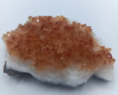 Citrin Stufe in schöner Farbe